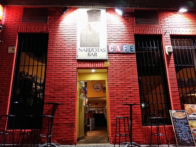 Narizotas Bar Hamburguesas, bocadillos, ensaladas, tortilla y alcohol