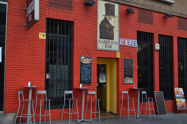 Narizotas Bar Hamburguesas, bocadillos, tortillas, ensaladas y alcohol